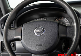 Подержанный автомобиль Nissan Almera Classic 2007 года (12 фото)