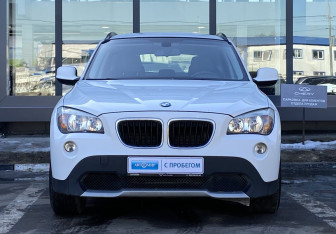 Подержанный автомобиль BMW X1 2011 года (2 фото)