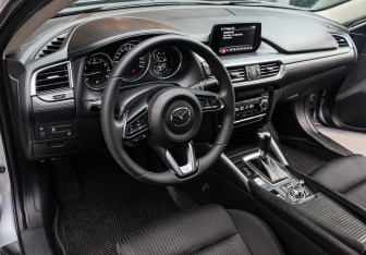 Подержанный автомобиль Mazda 6 Sedan 2017 года (11 фото)