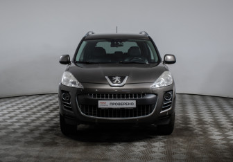 Подержанный автомобиль Peugeot 4007 2010 года (2 фото)