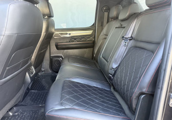 Подержанный автомобиль JAC T9 2024 года (11 фото)