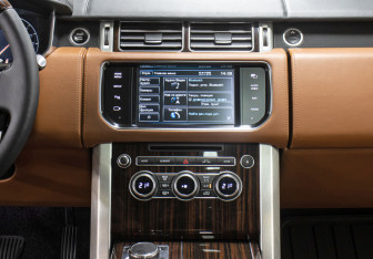 Подержанный автомобиль Land Rover Range Rover 2013 года (15 фото)