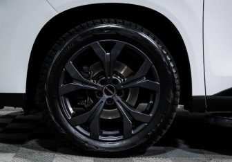 Подержанный автомобиль Exeed VX 2021 года (16 фото)