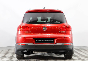 Подержанный автомобиль Volkswagen Tiguan 2013 года (4 фото)