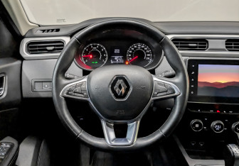 Подержанный автомобиль Renault Arkana 2021 года (21 фото)