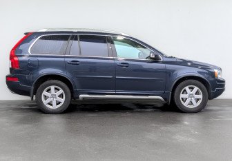 Подержанный автомобиль Volvo XC90 2014 года (4 фото)