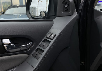 Подержанный автомобиль Chevrolet TrailBlazer 2012 года (17 фото)