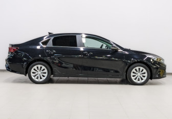 Подержанный автомобиль Kia Cerato Sedan 2021 года (4 фото)