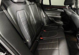 Подержанный автомобиль BMW X3 2020 года (14 фото)