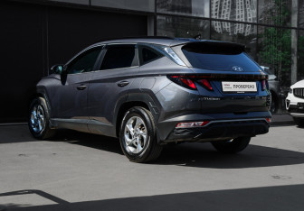 Подержанный автомобиль Hyundai Tucson 2021 года (6 фото)