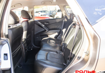 Подержанный автомобиль Nissan Murano Suv 2010 года (8 фото)