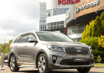 Подержанный автомобиль Kia Sorento 2018 года (2 фото)