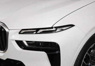 Новый BMW X7 2025 (7 фото)