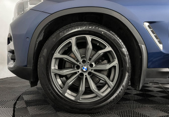 Подержанный автомобиль BMW X3 2019 года (7 фото)