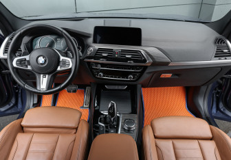 Подержанный автомобиль BMW X3 2018 года (13 фото)