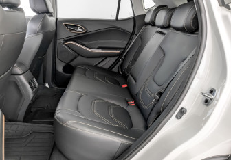 Подержанный автомобиль Москвич 3е 2023 года (12 фото)