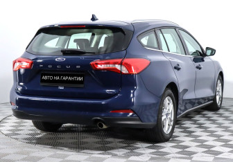 Подержанный автомобиль Ford Focus Wagon 2019 года (5 фото)