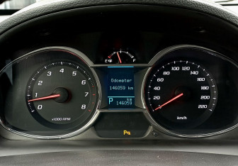 Подержанный автомобиль Chevrolet Captiva 2014 года (26 фото)