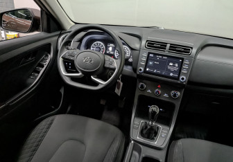 Подержанный автомобиль Hyundai Creta 2021 года (27 фото)