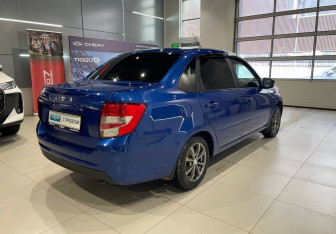 Подержанный автомобиль LADA (ВАЗ) Granta Sedan 2022 года (4 фото)