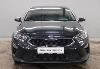Подержанный автомобиль Kia Ceed Hatchback 2019 года (2 фото)