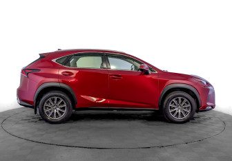 Подержанный автомобиль Lexus NX 2020 года (4 фото)