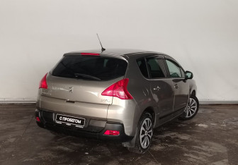 Подержанный автомобиль Peugeot 3008 2010 года (6 фото)