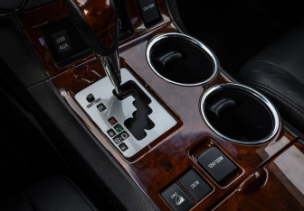 Подержанный автомобиль Toyota Highlander 2011 года (14 фото)