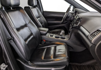 Подержанный автомобиль Jeep Grand Cherokee 2019 года (24 фото)