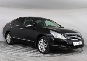 Подержанный автомобиль Nissan Teana 2011 года (3 фото)