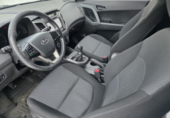 Подержанный автомобиль Hyundai Creta 2017 года (9 фото)