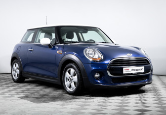 Подержанный автомобиль MINI Hatch 2017 года (3 фото)
