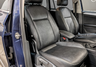 Подержанный автомобиль Volkswagen Tiguan 2017 года (22 фото)