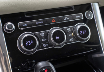 Подержанный автомобиль Land Rover Range Rover Sport 2013 года (19 фото)