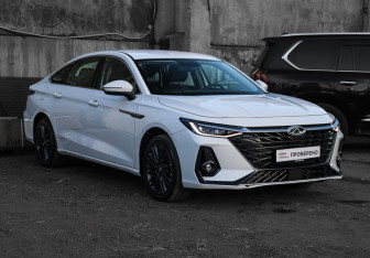 Подержанный автомобиль Chery Arrizo 8 2024 года (3 фото)