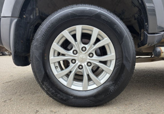 Подержанный автомобиль Mitsubishi Pajero Sport 2014 года (18 фото)