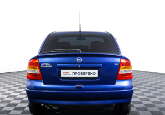 Подержанный автомобиль Opel Astra Hatchback 2004 года (6 фото)