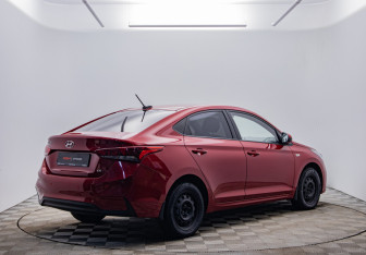 Подержанный автомобиль Hyundai Solaris Sedan 2018 года (5 фото)