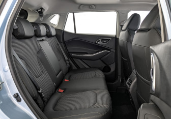 Новый Москвич 3 2025 (12 фото)