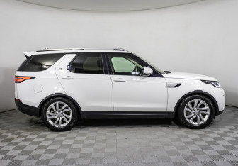Подержанный автомобиль Land Rover Discovery 2018 года (4 фото)
