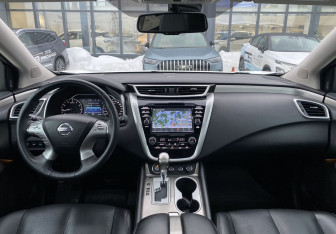 Подержанный автомобиль Nissan Murano Suv 2021 года (15 фото)