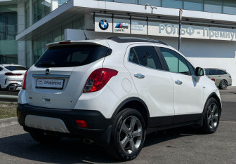 Подержанный автомобиль Opel Mokka 2013 года (5 фото)