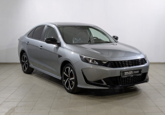 Подержанный автомобиль Kaiyi E5 2023 года (10 фото)