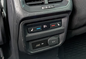 Подержанный автомобиль Volkswagen Tiguan 2018 года (28 фото)