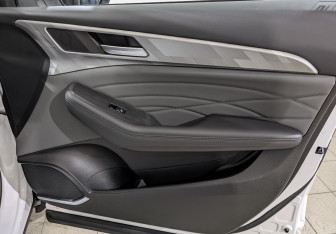 Подержанный автомобиль Haval F7x 2023 года (25 фото)