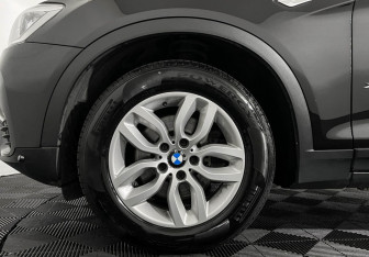 Подержанный автомобиль BMW X3 2017 года (7 фото)