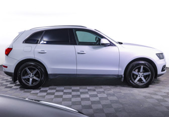 Подержанный автомобиль Audi Q5 2014 года (4 фото)