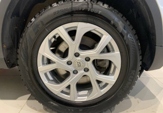 Подержанный автомобиль Geely Atlas 2021 года (21 фото)