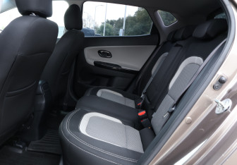 Подержанный автомобиль Kia Ceed Hatchback 2013 года (10 фото)