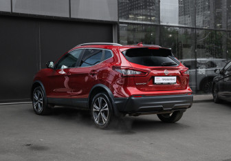 Подержанный автомобиль Nissan Qashqai 2022 года (6 фото)